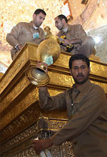 عکس خبري -تصاوير/ بازكردن ضريح قديم امام حسين(ع)