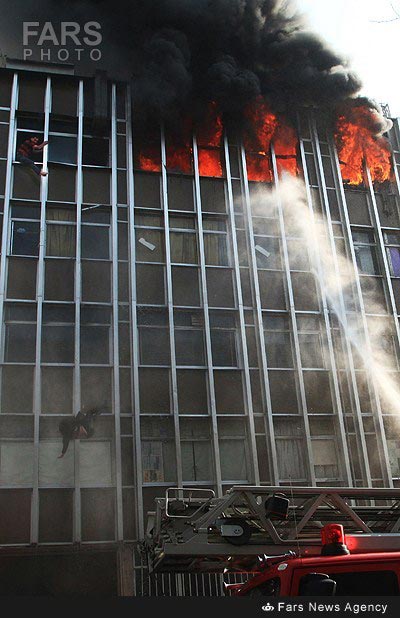 عکس خبري -گزارش تصويري/تصاوير تکان‌ دهنده از آتش‌ سوزي در تهران 