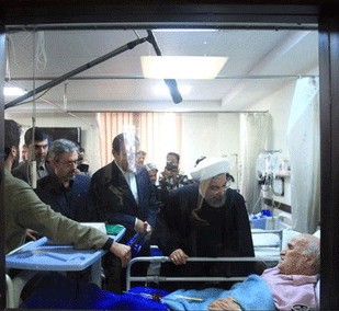عکس خبري -گزارش تصويري/عيادت روحاني از بيماران